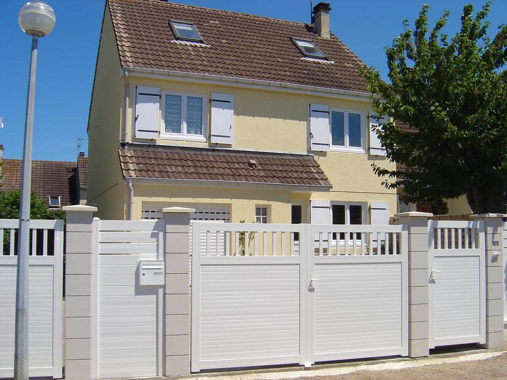 Gite De Eric Et Rose Bernières-sur-Mer Zewnętrze zdjęcie